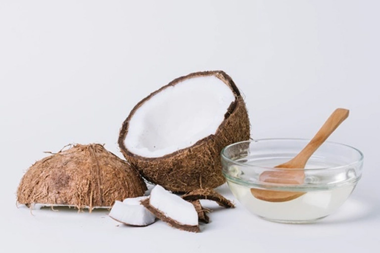 Bousoño Vargas. El aceite de coco puede usarse en el Oil Pulling para mejorar la salud bucodental